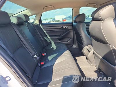 Zdjęcie 10 z 12 samochodu: 2022 HONDA ACCORD SPORT SE VIN:1HGCV1F47NA039427 - miniatura