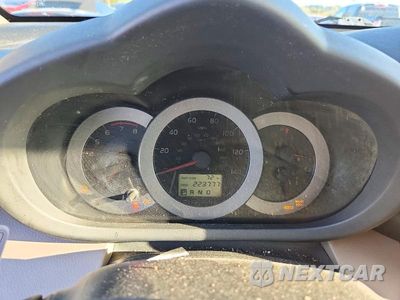Zdjęcie 9 z 13 samochodu: 2007 TOYOTA RAV4 LIMITED VIN:JTMBD31V375123801 - miniatura