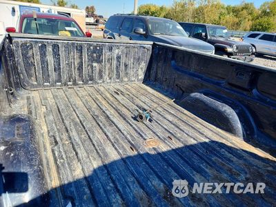 Zdjęcie 10 z 12 samochodu: 2007 GMC SIERRA K2500 HEAVY DUTY VIN:1GTHK24K07E571957 - miniatura