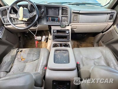 Zdjęcie 8 z 13 samochodu: 2005 GMC YUKON VIN:1GKEC13T65R131966 - miniatura