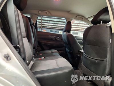 Zdjęcie 11 z 13 samochodu: 2018 NISSAN ROGUE SV VIN:JN8AT2MV8JW353408 - miniatura
