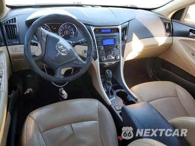 Zdjęcie 8 z 12 samochodu: 2012 HYUNDAI SONATA LIMITED VIN:5NPEC4AC4CH429646 - miniatura