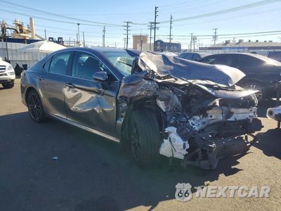 Czwarte zdjęcie samochodu z boku: 2021 TOYOTA CAMRY LE VIN:4T1C31AK7MU549232 - miniatura