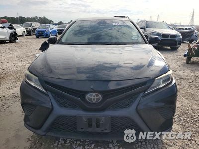 Piąte zdjęcie samochodu w środku: 2019 TOYOTA CAMRY SE VIN:4T1B11HK8KU748827 - miniatura