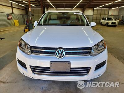 Piąte zdjęcie samochodu w środku: 2014 VOLKSWAGEN TOUAREG V6 TDI VIN:WVGEP9BPXED010286 - miniatura