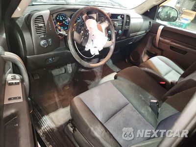 Zdjęcie 8 z 13 samochodu: 2010 GMC SIERRA K1500 SLE VIN:1GTPKVE07AZ224359 - miniatura