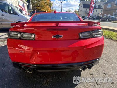 Zdjęcie 9 z 10 samochodu: 2016 CHEVROLET CAMARO SS VIN:1G1FH1R70G0137788 - miniatura