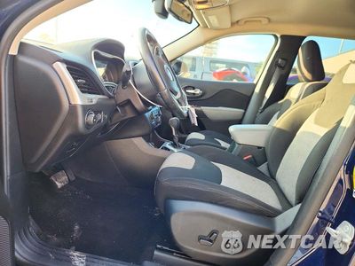 Zdjęcie 7 z 13 samochodu: 2014 JEEP CHEROKEE LATITUDE VIN:1C4PJLCB5EW283882 - miniatura