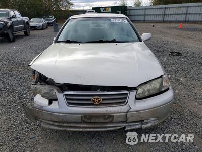Piąte zdjęcie samochodu w środku: 2000 TOYOTA CAMRY LE V6 VIN:JT2BF22K8Y0261415 - miniatura