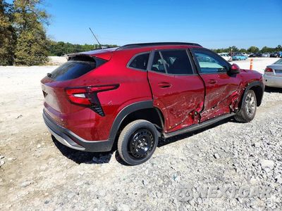 Trzecie zdjęcie samochodu z tyłu: 2025 CHEVROLET TRAX 1LT VIN:KL77LHEP7SC254796 - miniatura