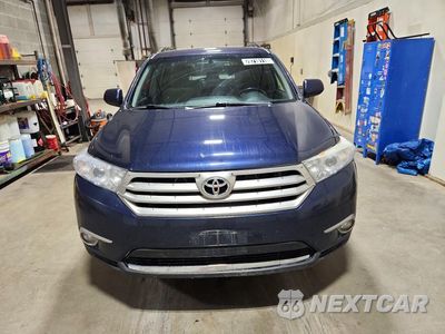 Piąte zdjęcie samochodu w środku: 2013 TOYOTA HIGHLANDER PLUS VIN:5TDBK3EHXDS222549 - miniatura