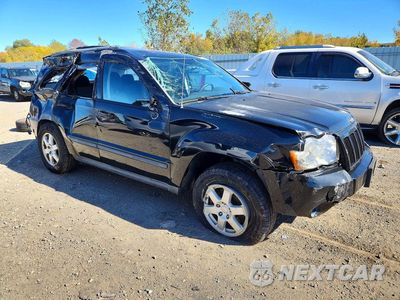 Czwarte zdjęcie samochodu z boku: 2008 JEEP GRAND CHEROKEE LAREDO VIN:1J8GR48K58C102639 - miniatura