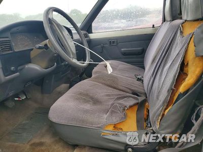 Zdjęcie 7 z 12 samochodu: 1992 TOYOTA PICKUP BASE VIN:JT4RN81A9N5143344 - miniatura