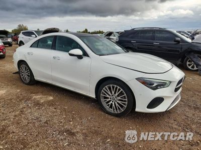 Czwarte zdjęcie samochodu z boku: 2025 MERCEDES-BENZ CLA 250 4MATIC VIN:W1K5J4HB4SN504160 - miniatura