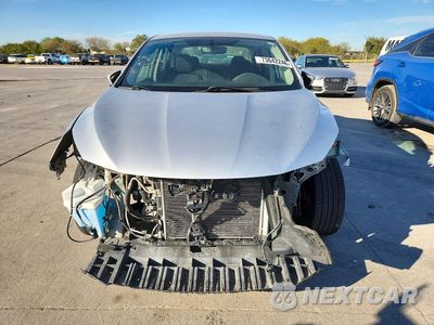 Piąte zdjęcie samochodu w środku: 2019 NISSAN SENTRA S VIN:3N1AB7AP6KY382579 - miniatura