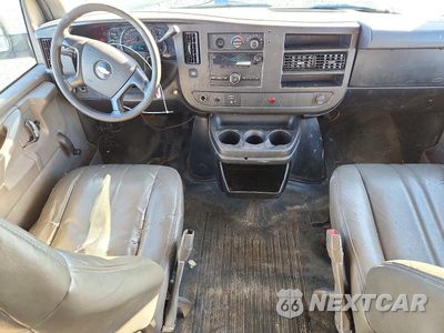 Zdjęcie 8 z 13 samochodu: 2009 CHEVROLET EXPRESS G2500 DELIVERY VAN VIN:1GCGG29C391170380 - miniatura