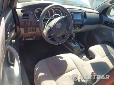 Zdjęcie 8 z 12 samochodu: 2014 TOYOTA TACOMA BASE VIN:5TFNX4CN0EX033174 - miniatura