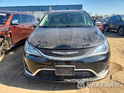 Piąte zdjęcie samochodu w środku: 2017 CHRYSLER PACIFICA LIMITED VIN:2C4RC1GG1HR668804 - miniatura
