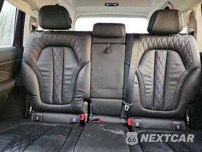 Zdjęcie 10 z 14 samochodu: 2021 BMW X7 XDRIVE40I VIN:5UXCW2C02M9H27355 - miniatura