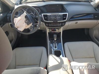 Zdjęcie 8 z 12 samochodu: 2017 HONDA ACCORD LX VIN:1HGCR2F3XHA300670 - miniatura