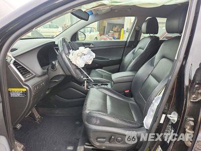Zdjęcie 7 z 12 samochodu: 2018 HYUNDAI TUCSON LIMITED VIN:KM8J33A28JU695122 - miniatura