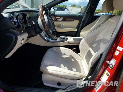 Zdjęcie 7 z 12 samochodu: 2017 MERCEDES-BENZ E 300 VIN:WDDZF4JB5HA138321 - miniatura