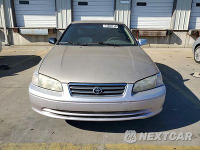 Piąte zdjęcie samochodu w środku: 2000 TOYOTA CAMRY LE VIN:JT2BG22KXY0409223 - miniatura