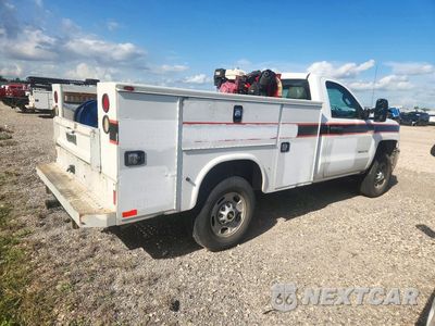 Trzecie zdjęcie samochodu z tyłu: 2017 CHEVROLET SILVERADO - BOX TRUCK VIN:1GB0CUEG8HZ214654 - miniatura