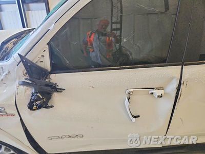 Zdjęcie 7 z 12 samochodu: 2020 RAM 2500 LARAMIE VIN:3C6UR5FL4LG103614 - miniatura
