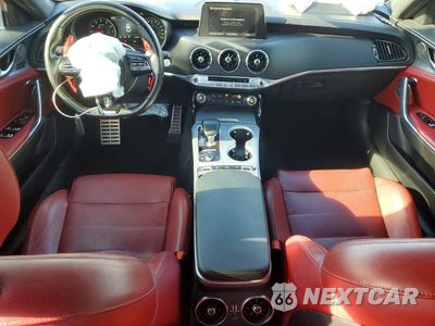 Zdjęcie 8 z 13 samochodu: 2018 KIA STINGER GT2 VIN:KNAE55LC6J6032263 - miniatura