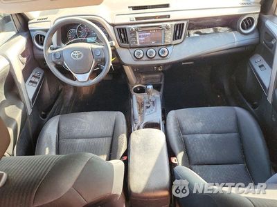Zdjęcie 8 z 13 samochodu: 2016 TOYOTA RAV4 LE VIN:2T3BFREV6GW449060 - miniatura