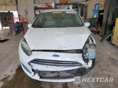 Piąte zdjęcie samochodu w środku: 2015 FORD FIESTA SE VIN:3FADP4BJ1FM126633 - miniatura