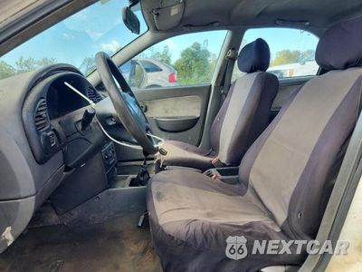 Zdjęcie 7 z 12 samochodu: 2004 KIA SPECTRA BASE VIN:KNAFB121845312735 - miniatura