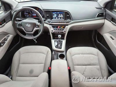 Zdjęcie 8 z 13 samochodu: 2017 HYUNDAI ELANTRA SE VIN:KMHD84LF0HU384766 - miniatura