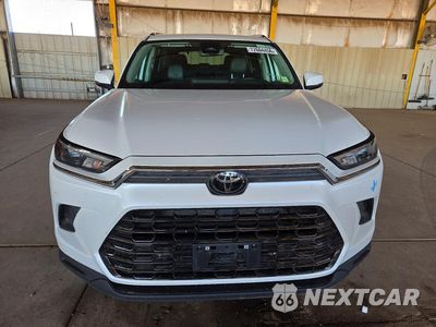 Piąte zdjęcie samochodu w środku: 2025 TOYOTA GRAND HIGHLANDER XLE VIN:5TDAAAB5XSS087387 - miniatura