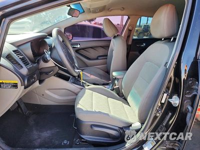 Zdjęcie 7 z 13 samochodu: 2016 KIA FORTE LX VIN:KNAFK4A66G5550571 - miniatura