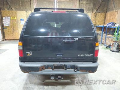 Zdjęcie 6 z 12 samochodu: 2004 CHEVROLET SUBURBAN K1500 VIN:3GNFK16Z84G309871 - miniatura