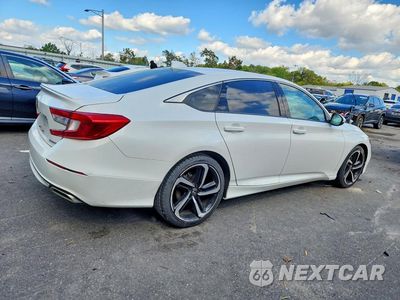 Trzecie zdjęcie samochodu z tyłu: 2019 HONDA ACCORD SPORT VIN:1HGCV1F33KA175685 - miniatura