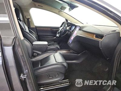 Zdjęcie 14 z 14 samochodu: 2018 TESLA MODEL X VIN:5YJXCAE21JF102903 - miniatura