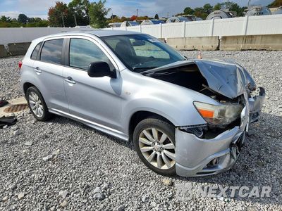 Czwarte zdjęcie samochodu z boku: 2011 MITSUBISHI OUTLANDER SPORT SE VIN:JA4AR4AUXBZ013270 - miniatura