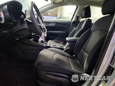 Zdjęcie 7 z 12 samochodu: 2020 KIA FORTE LXS VIN:3KPF24AD0LE155074 - miniatura