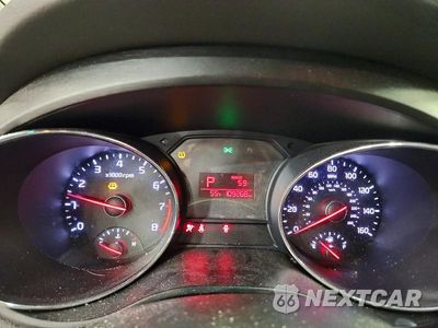 Zdjęcie 9 z 13 samochodu: 2017 KIA SEDONA LX VIN:KNDMB5C12H6229527 - miniatura
