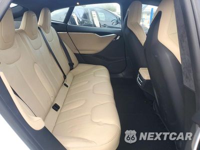 Zdjęcie 10 z 12 samochodu: 2015 TESLA MODEL S 70D VIN:5YJSA1S26FF089691 - miniatura