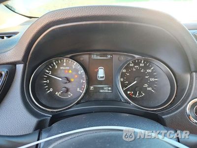 Zdjęcie 9 z 12 samochodu: 2017 NISSAN ROGUE SV VIN:KNMAT2MV0HP545809 - miniatura