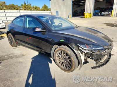 Czwarte zdjęcie samochodu z boku: 2024 TESLA MODEL 3 VIN:5YJ3E1EAXRF732351 - miniatura