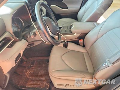 Zdjęcie 7 z 14 samochodu: 2022 TOYOTA HIGHLANDER HYBRID XLE VIN:5TDGBRCH8NS081946 - miniatura