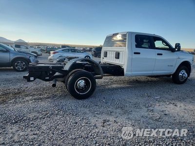 Trzecie zdjęcie samochodu z tyłu: 2025 RAM 3500 VIN:3C7WRTCL1SG586409 - miniatura