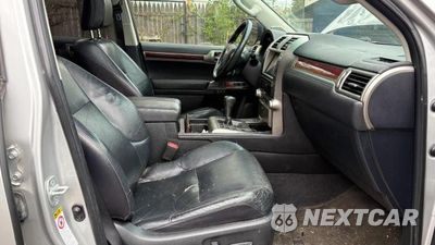 Piąte zdjęcie samochodu w środku: 2012 LEXUS GX 460 VIN:JTJBM7FX0C5038360 - miniatura