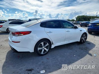 Trzecie zdjęcie samochodu z tyłu: 2019 KIA OPTIMA S VIN:5XXGT4L32KG377479 - miniatura