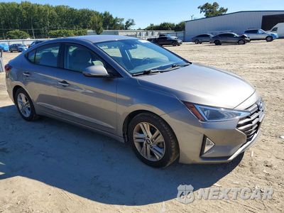 Czwarte zdjęcie samochodu z boku: 2020 HYUNDAI ELANTRA SEL VIN:KMHD84LFXLU983912 - miniatura